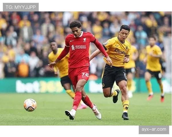 兹沃勒高效逼抢逆转取胜，关键战役表现抢眼