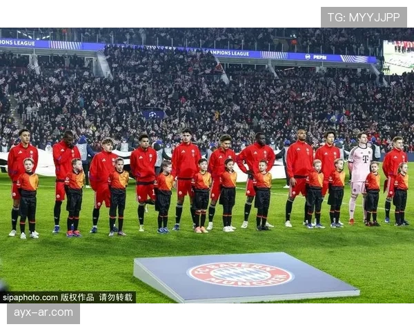 萨内与队友默契