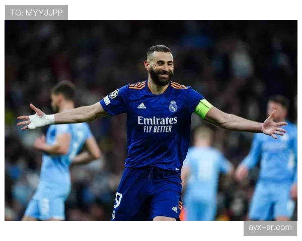 本泽马 vs 哈兰德:全能中锋与终结机器的时代碰撞 本泽马 vs 哈兰德:全能中锋与终结机器的时代碰撞