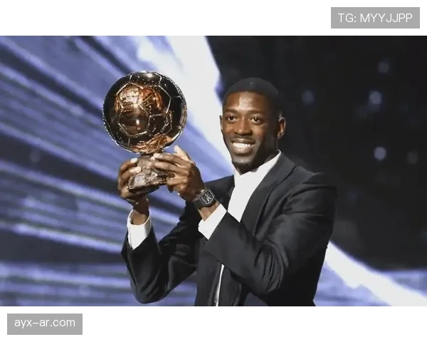 登贝莱穿得比设计师还叛逆，可场下夜生活穷奢极侈让我想说他到底是谁？